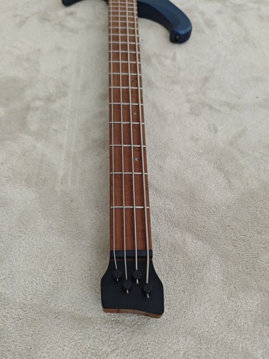 Baixo Ibanez ehb1000