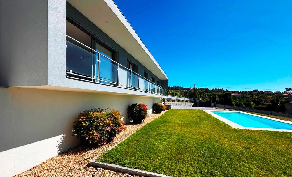 Moradia Térrea T3 com Piscina