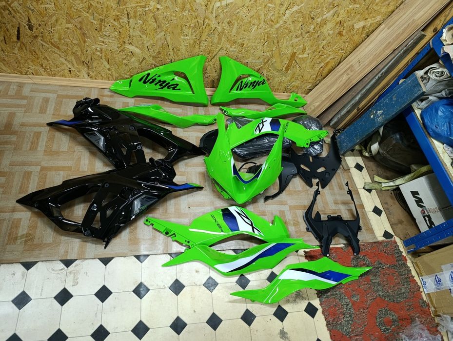 kawasaki zx6r пластик - Купить запчасти для транспорта БУ и новые