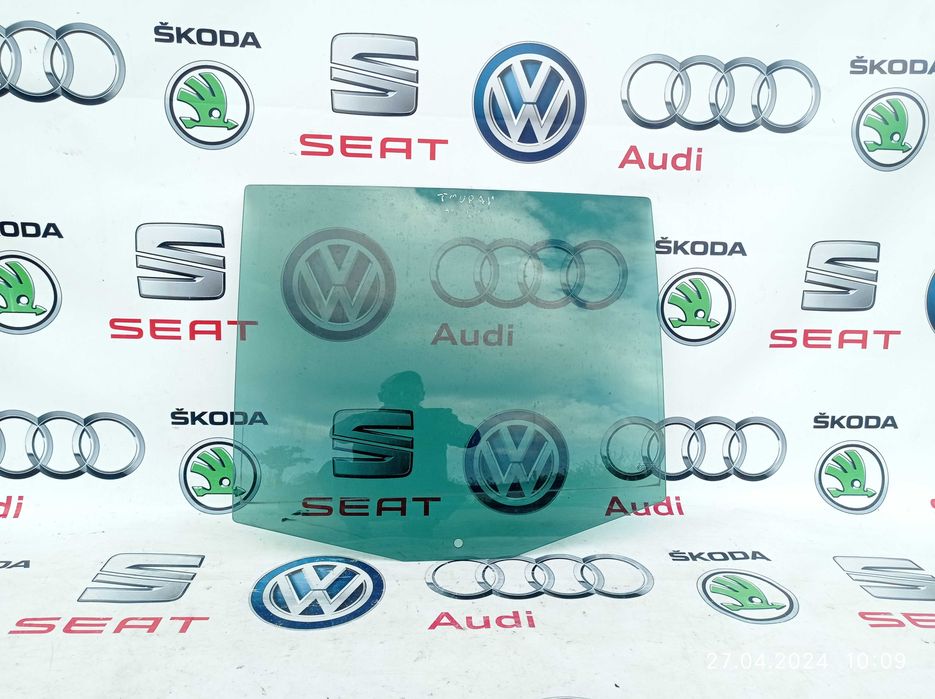 Скло заднє бокове ліве праве Volkswagen Touran Туран 03-10