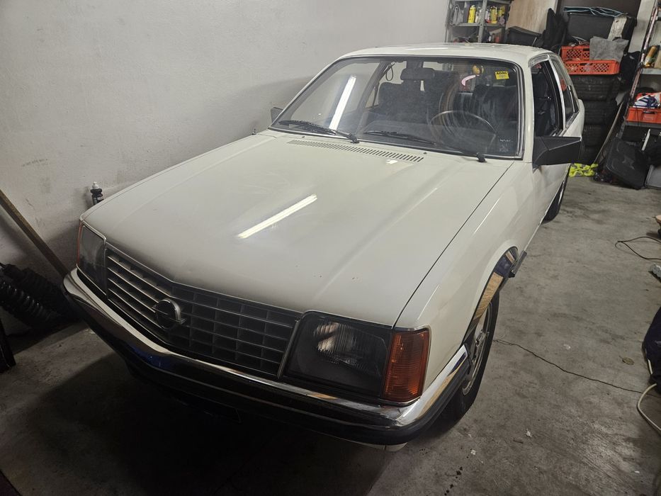Opel Commodore C  2.5E cupe