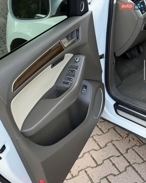 продам автомобіль Audi q5