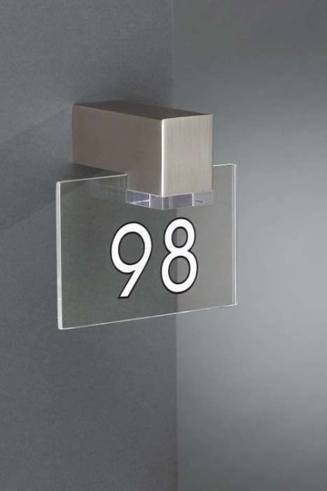 Aplique LED exterior Philips com número da porta (corrente elétrica)