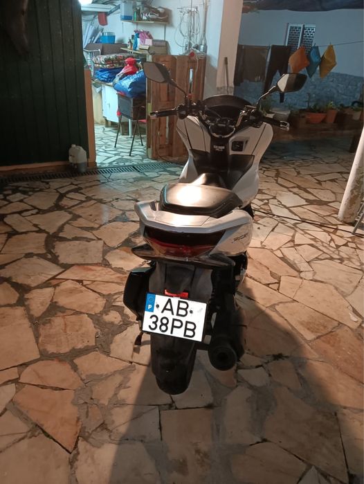 Honda Pcx 2021 barata