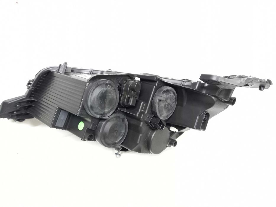 Фара Фары Пежо PEUGEOT 208 II 19- правая Новая