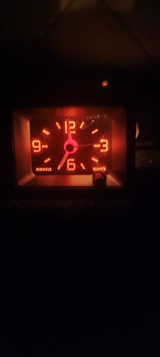 Салонные часы Рено 19. Kienzle