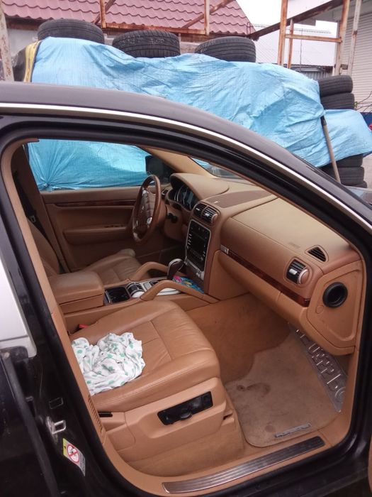 Продам Porsche Cayenne S
