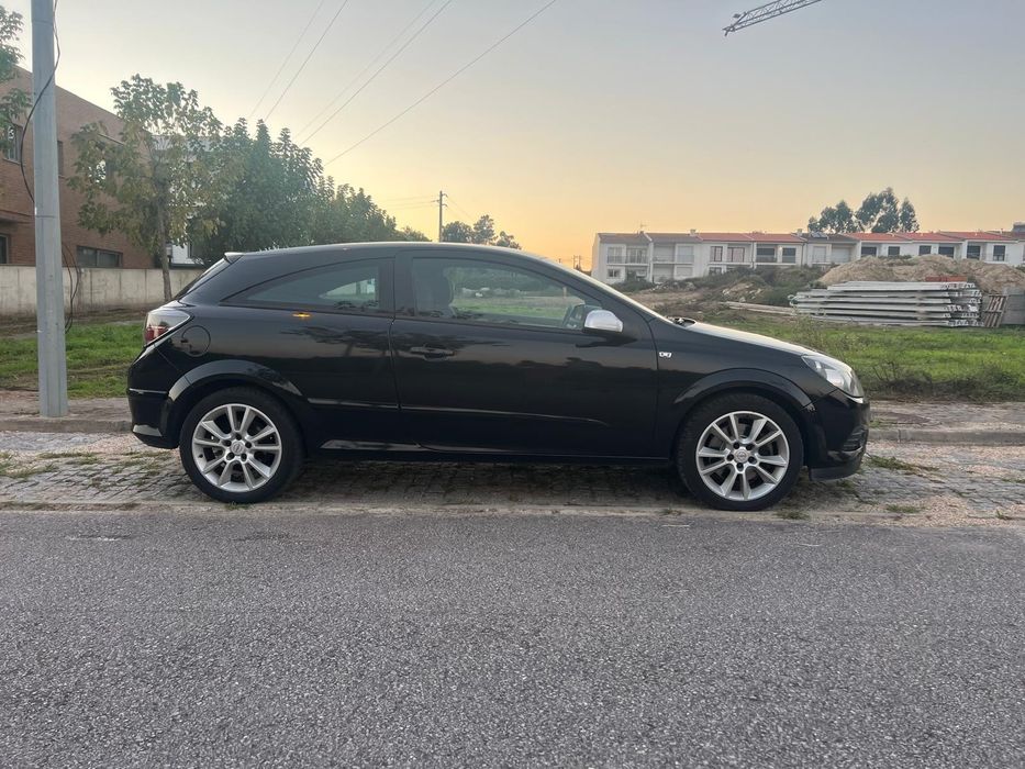 Opel Astra H GTC 1.9 CDTI 150CV