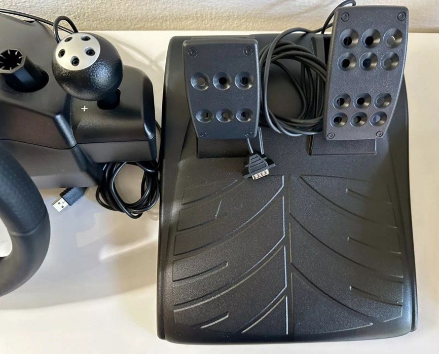 Кермо ігрове logitecn driving force gt 900градусів