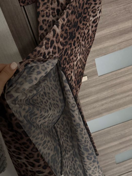 Тигровое платье в обтяжку