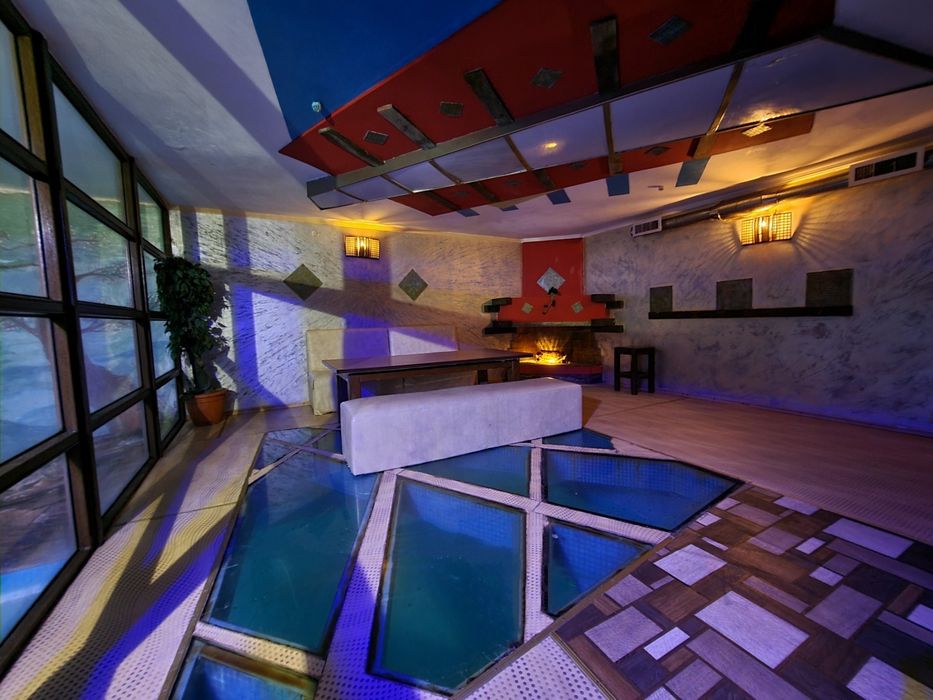 Баня на Котовского большой бассейн, бильярд почасово и ночь. Новый год