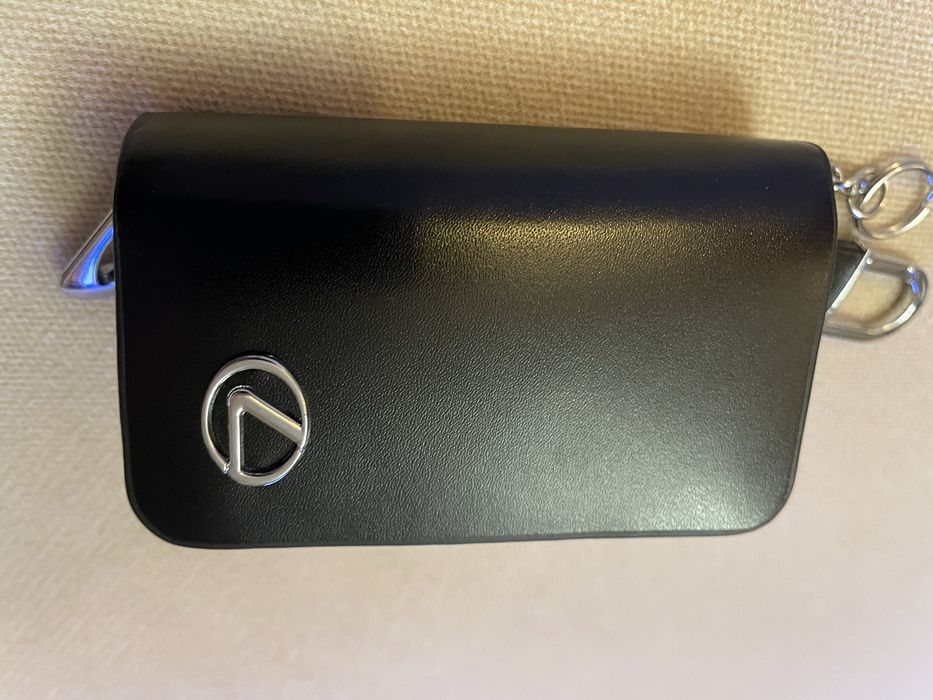 Ключник шкіряний Lexus Лексус