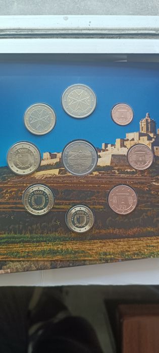 Malta 2025 - Carteira BNC C/ 9 moedas inclui 2€ comª Cidade Mdina
