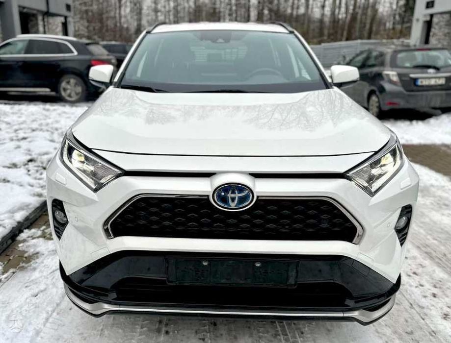 Toyota RAV4 2020 року