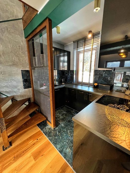 Apartament z prywatnym tarasem oraz z panoramicznym widokiem na Góry