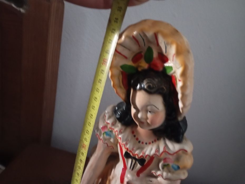 Estatuetas/figuras de cerâmica/pintadas à mão