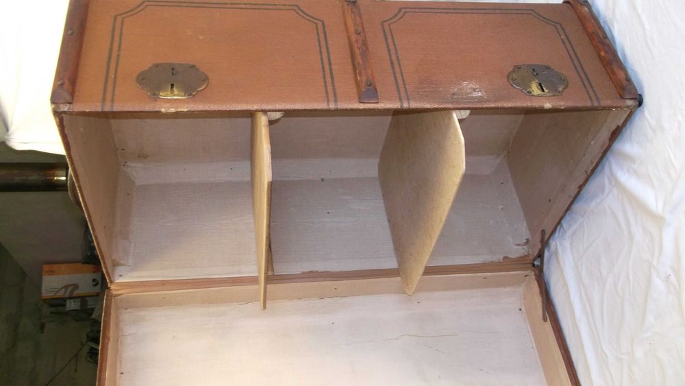 Antigas 2x  malas de Porão e 1 x Malas de Cartão forte , 4x  de aluminio