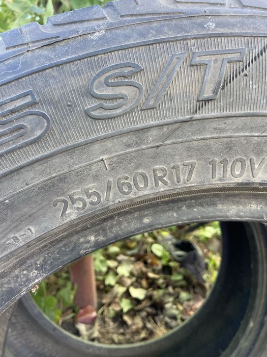 Резина на авто 255/60 R17