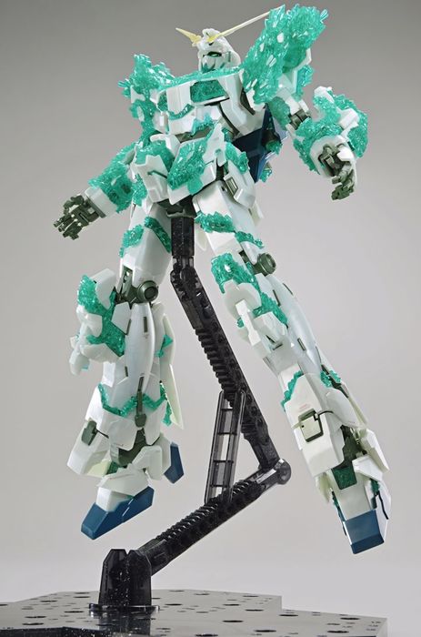 MG Gundam unicorn luminus crystal body