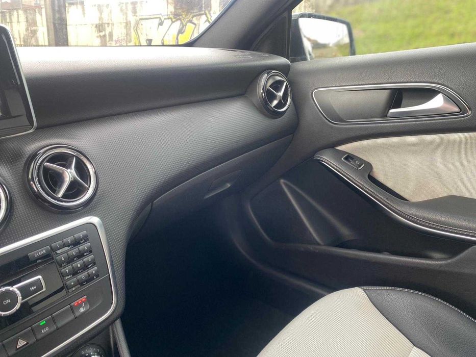 Mercedes A180D AMG GPS — foto 11