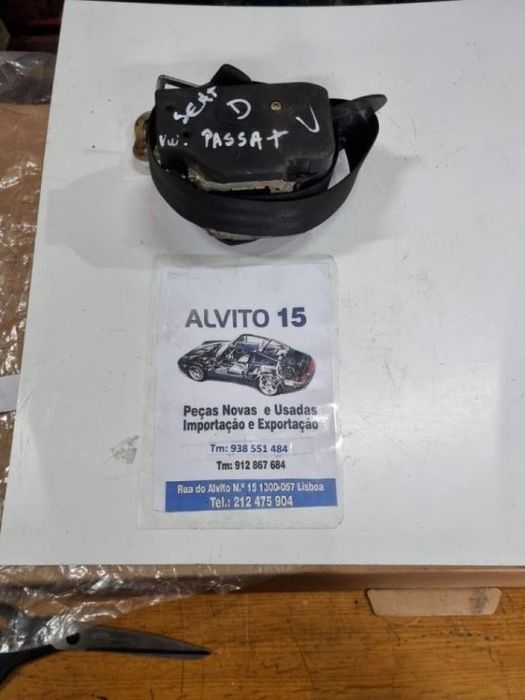 cinto com pré-tensor Seat - VW Passat  direito
