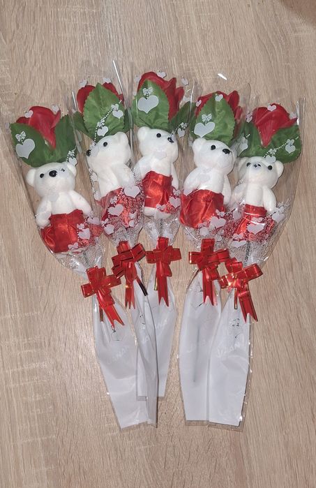 Продам троянду з ведмедиком