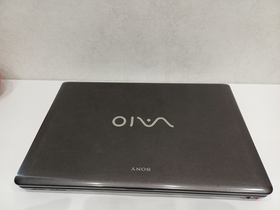 Ноутбук Sony Vaio PCG-71211V