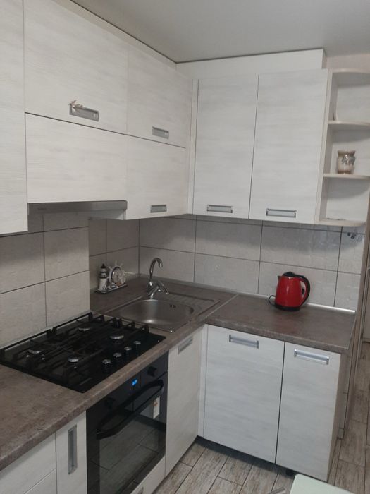 Здаєтьсяw в оренду простора 3-кімнатна квартира