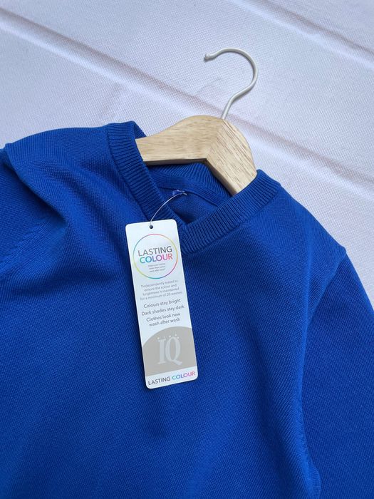 110 116 George niebieski sweter sweterek bawełniany v-neck chabrowy