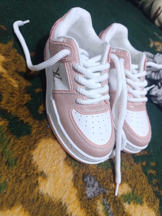 Sapatilhas Rosa NOVAS