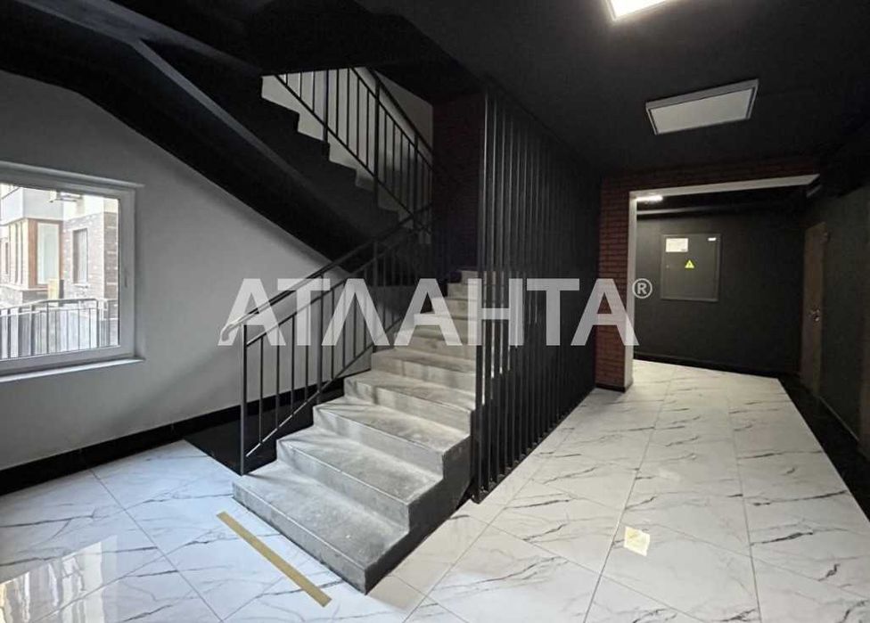 1 комн. квартира 50м2+терасса 15м2 в новом ЖК и видом на море.