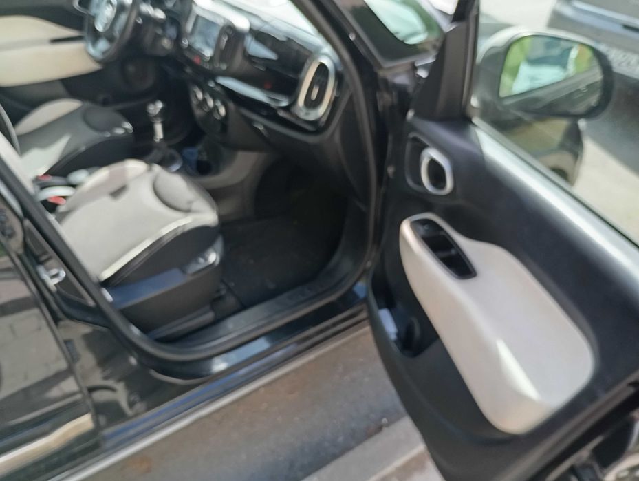 Fiat 500L Tracking foto 4