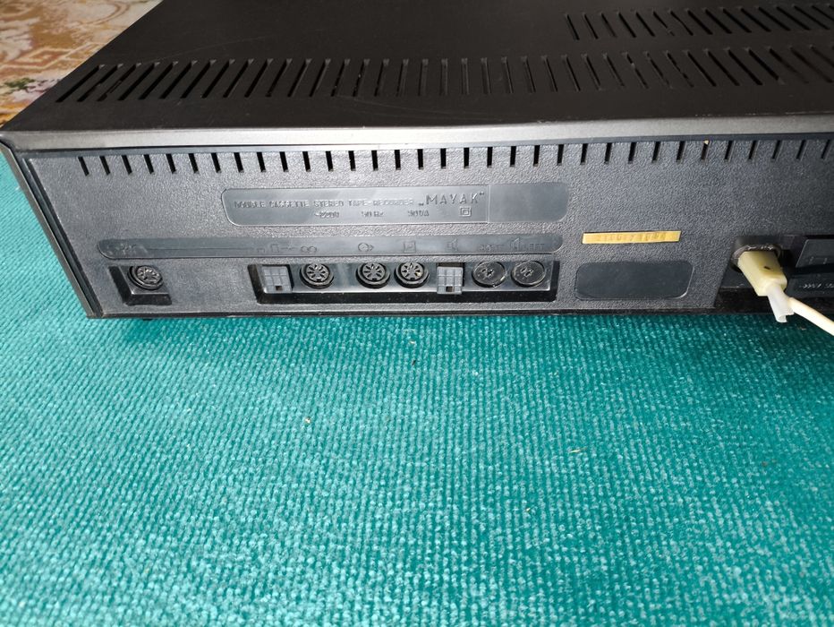 Магнітофон двокасетний Маяк М-249S-1