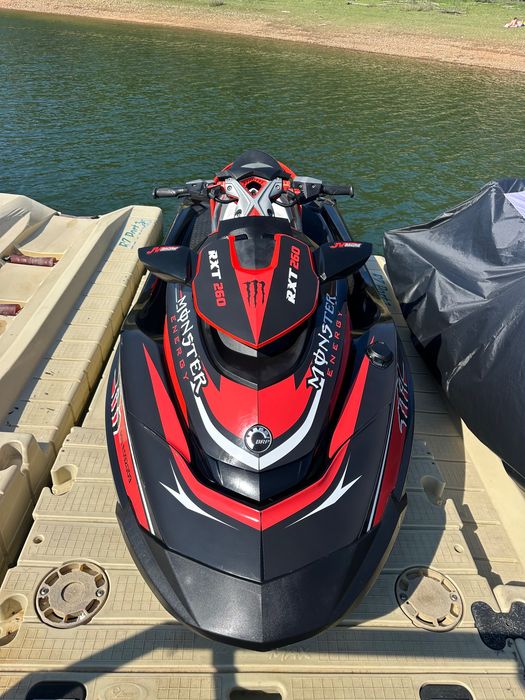 Mota de água Sea-Doo RXT X 260 RS 3 LUGARES