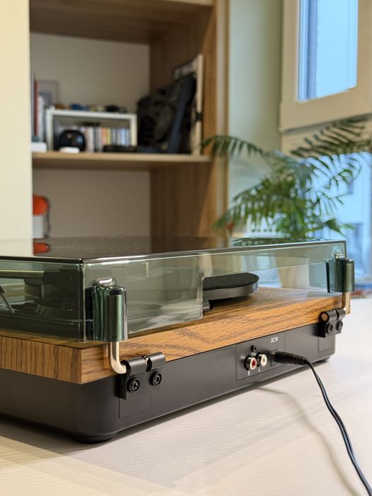 Lenco LS-10 WD V2 новий вініловий програвач з динаміками