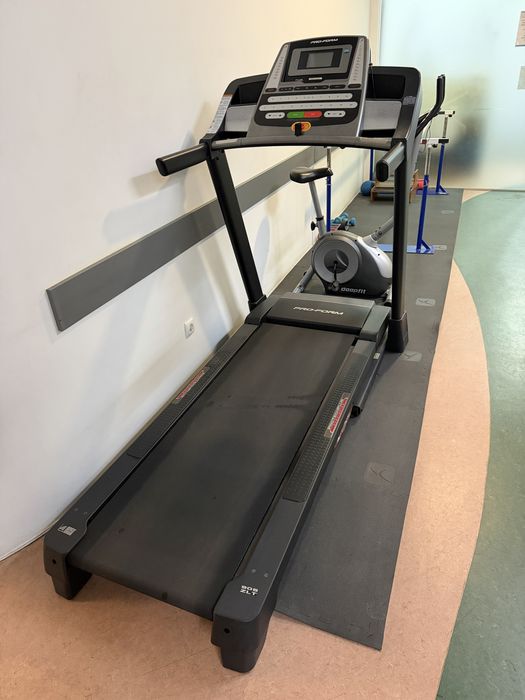 Passadeira  ProForm ProTech Plus Cushioning em otimo estado