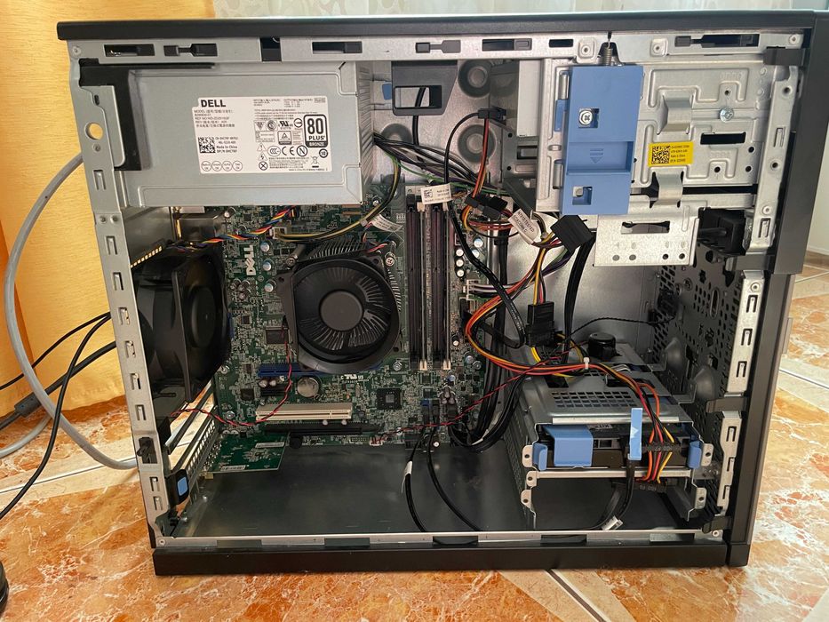 Dell OptiPlex 7020 + монітор Fujitsu + клавіатура + миша+вебкамера