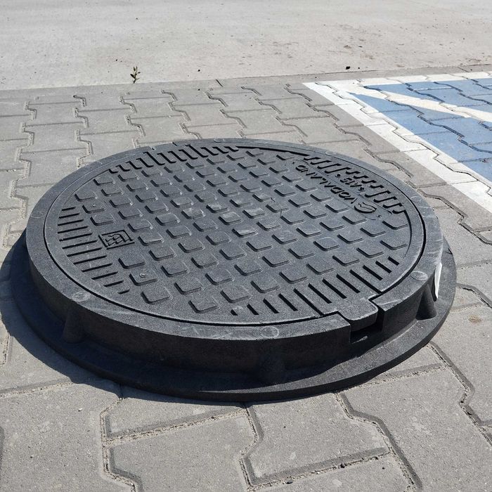 Pokrywa Właz do Szamba Studni kręgi betonowe pokrywa dekiel kompozyt