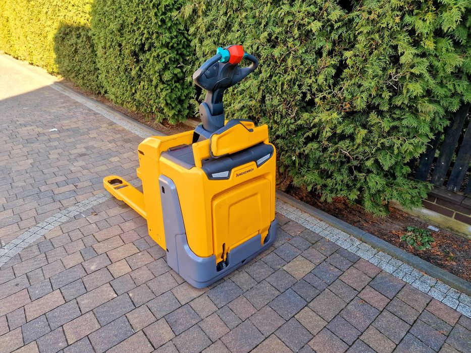 Jungheinrich Wózek Paletowy Widłowy PALECIAK ERE120 Podest Li-ion 2020