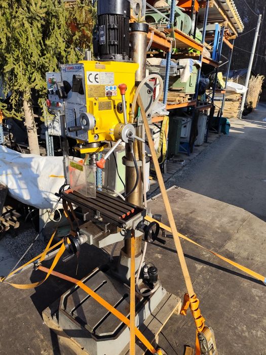 Wiertarka ze stołem krzyżowym frezarka koordynacyjna szlifierka piła