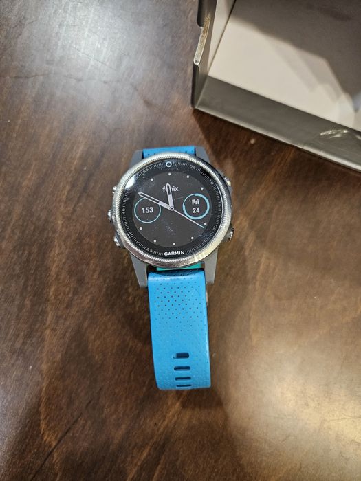 Garmin Fenix 5S – smartwatch sportowy, dobry stan