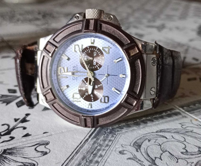 Zegarek Guess W0040G10