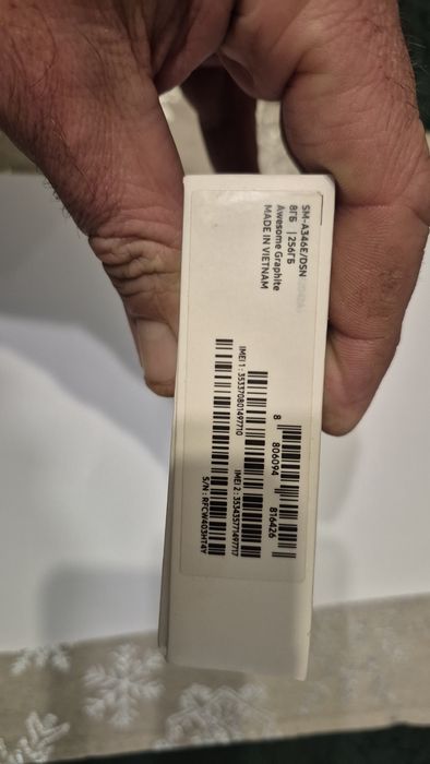 Продам смартфон Самсунг А34  8/256