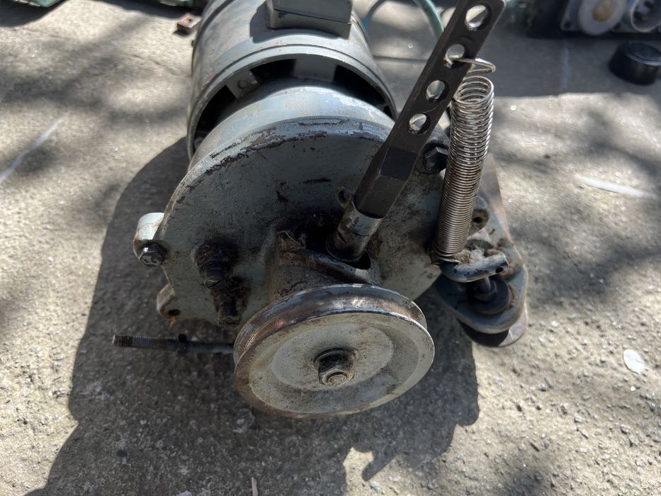 Швейна машинка 322 клас