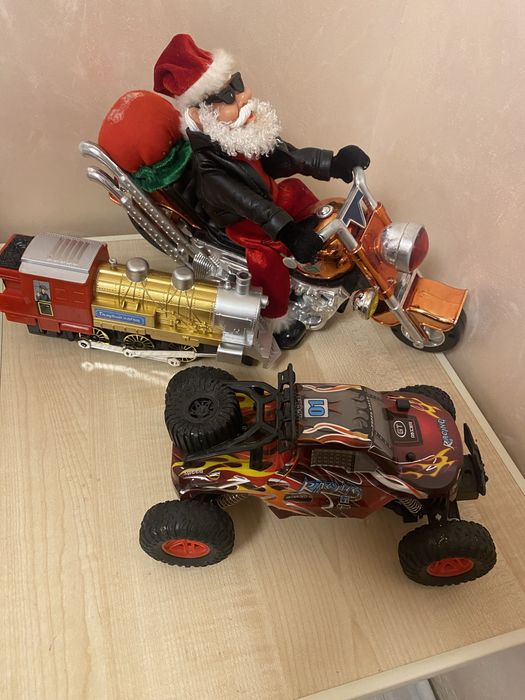 Машинки в хорошому стані метал