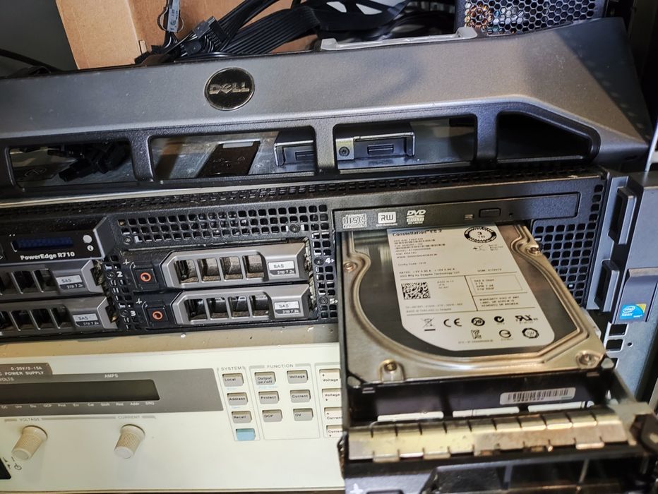 Servidor Dell Poweredge R710 120Gb/18Tb