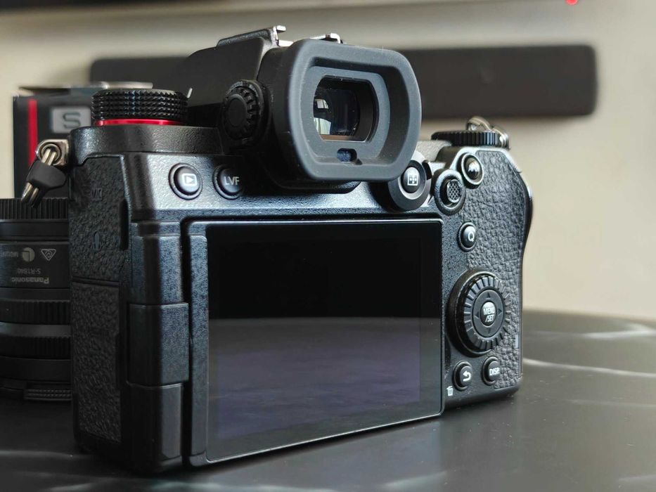 Aparat Panasonic Lumix S5 plus obiektyw 18-40mm