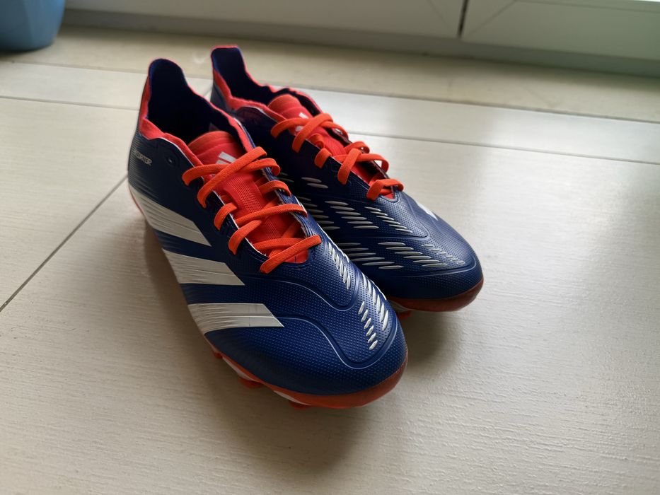 Chuteiras adidas/predator semi novas