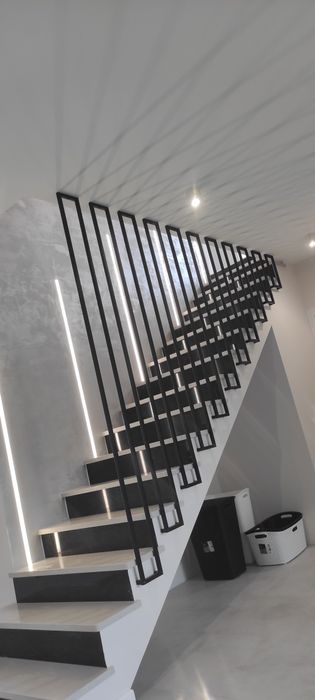 Balustrady wewnętrzne zewnetrzne różne wzory