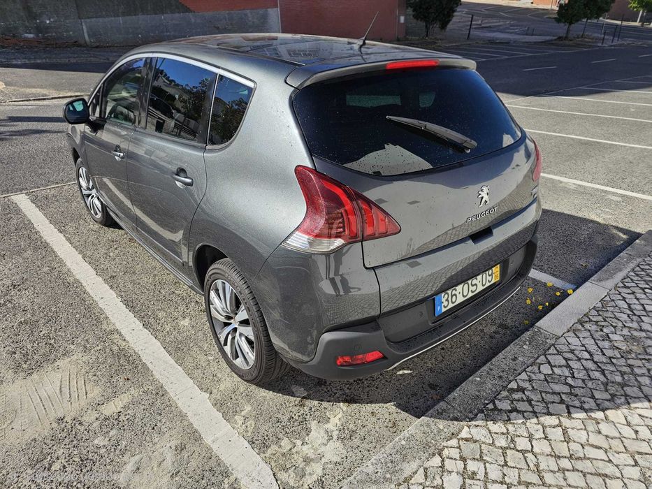 Peugeot 3008 1.6 HDi 115cv Automático 2014 | Nacional